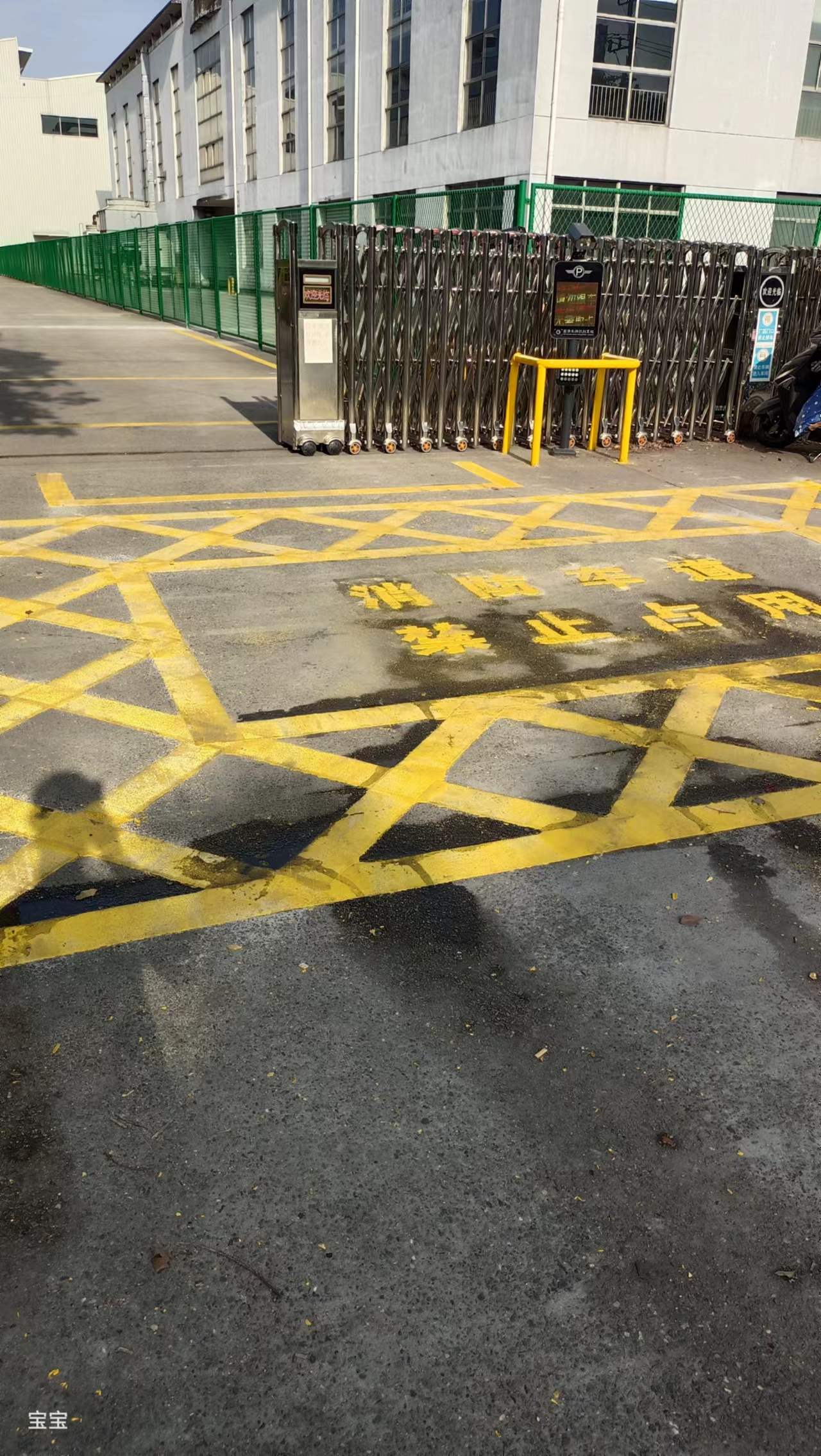 大安镇马路划线